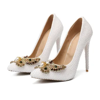 Fabulous Ivory Pearl Wedding Shoes 2020 Rhinestone Butterfly 11 Cm Stiletto Heels Pointed Toe Wedding Pumps
