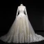 Élégant Champagne Robe De Mariée 2018 Robe Boule En Dentelle Appliques Paillettes Encolure Dégagée Dos Nu Manches Longues Tribunal Train Mariage