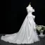 Charmant Weiß Spitze Blumen Applikationen Brautkleider / Hochzeitskleider 2025 Ballkleid Bandeau Ärmellos Rückenfreies Hof-Schleppe Hochzeit