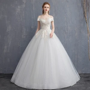 Abordable Champagne Robe De Mariée 2018 Robe Boule En Dentelle De L Épaule Dos Nu Manches Courtes Longue Mariage