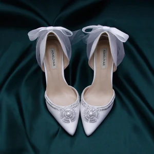 Charming Ivory Satin Wedding Shoes 2020 Bow Pearl Crystal Rhinestone 9 Cm Stiletto Heels Pointed Toe Wedding Pumps