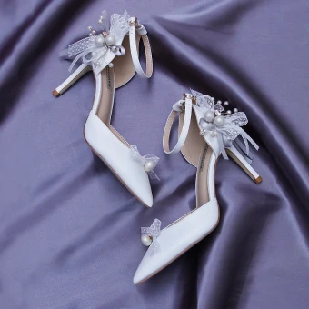 Amazing Unique Ivory Wedding Shoes 2020 Lace Pearl Rhinestone Bow Ankle Strap 9 Cm Stiletto Heels Pointed Toe Wedding Heels