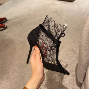 Sexy Noire Vêtement De Rue En Dentelle Sandales Femme 2020 Noeud Bride Cheville 9 Cm Talons Aiguilles À Bout Pointu Escarpins