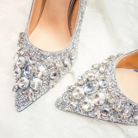 Błyszczące Srebrny Buty Ślubne 2020 Skórzany Rhinestone Cekiny 10 cm Szpilki Szpiczaste Ślub Czółenka