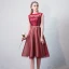 Chic / Beautiful Burgundy Homecoming Graduation Dresses 2018 A-Line / Princess Lace Sequins Sash Scoop Neck Sleeveless Knee-Length Formal Dresses