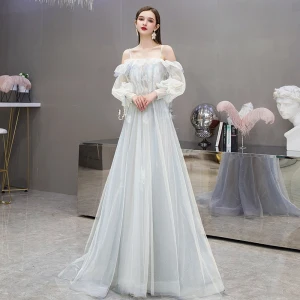 Charmant Bleu Ciel Robe De Soirée 2020 Princesse Bretelles Spaghetti Paillettes En Dentelle Fleur Manches Longues Dos Nu Longue Robe De Ceremonie