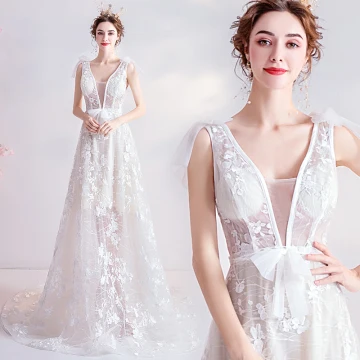 Affordable Ivory Beach Wedding Dresses 2020 A Line Princess V Neck Bow Lace Flower Sleeveless Backless Court Train