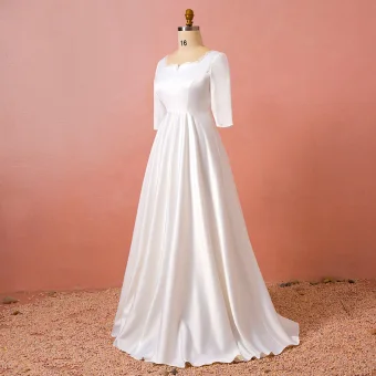 Simple Ivoire Satin Grande Taille Robe De Mariée 2021 Princesse Encolure Carrée 3 4 Manches Longue Mariage