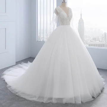 Moderne Mode Ivoire Robe De Mariée 2018 Princesse Perlage Perle En Dentelle Fleur Encolure Dégagée Manches Longues Tribunal Train Mariage