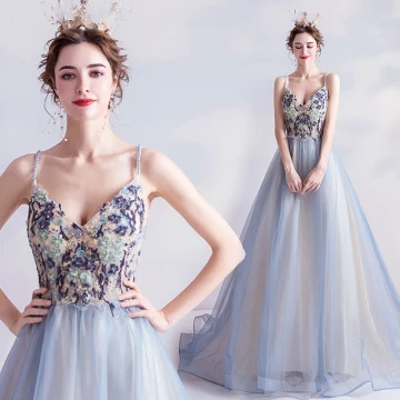 Charming Sky Blue Prom Dresses 2020 A Line Princess Spaghetti Straps Beading Pearl Rhinestone Lace Flower Sleeveless Backless Sweep Train Formal Dresses