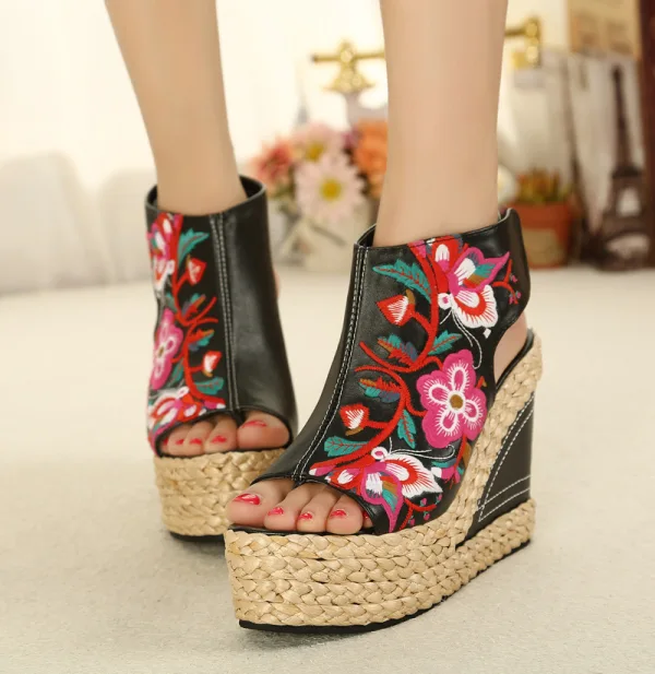 Chic / Beautiful Black Street Wear Womens Sandals 2020 Leather Braid Embroidered 11 cm Wedges Open / Peep Toe Sandals