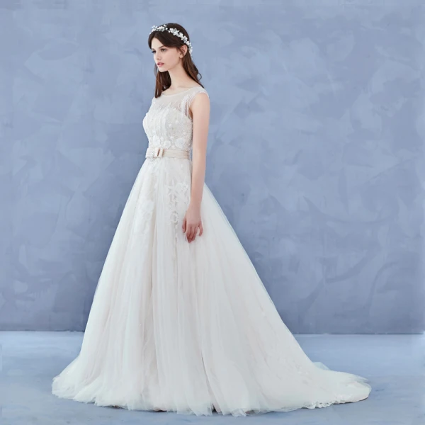 Elegant Handmade Champagne Wedding Dresses 2017 A-Line / Princess Scoop Neck Sleeveless Appliques Flower Lace Backless Beading Rhinestone Court Train