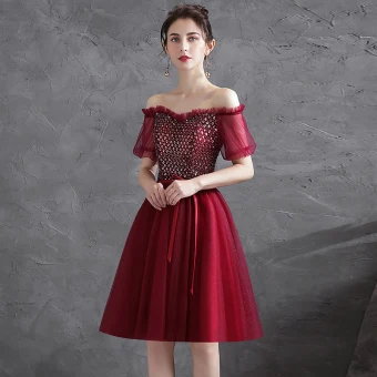 Charming Burgundy Sequins Cocktail Dresses 2021 A Line Princess Off The Shoulder Bow Short Sleeve Backless Knee Length Cocktail Party Formal Dresses