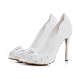 Charmant Witte Bruidsschoenen 2020 Rhinestone Kant Bloem 12 Cm Naaldhakken Stiletto Peep Toe Huwelijk Pumps