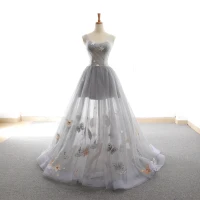 Piękne Szary Sukienki Na Bal 2018 Princessa Gwiazda Motyl V-Szyja Bez Pleców Bez Rękawów Trenem Sweep Sukienki Wizytowe