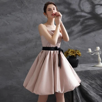 Mode Rougissant Rose Robe De Cocktail Robe De Fete 2021 Princesse Bustier Noeud Sans Manches Dos Nu Courte Cocktail Robe De Ceremonie