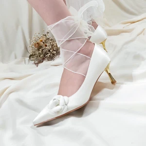 Elegant Ivory Satin Flower Wedding Shoes 2020 Leather 7 Cm Stiletto Heels Pointed Toe Wedding Pumps