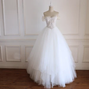 Chic Belle Blanche Robe De Mariée 2018 Robe Boule En Dentelle Fleur Perlage Perle Faux Diamant Détachable De L Épaule Dos Nu Sans Manches Longue Mariage
