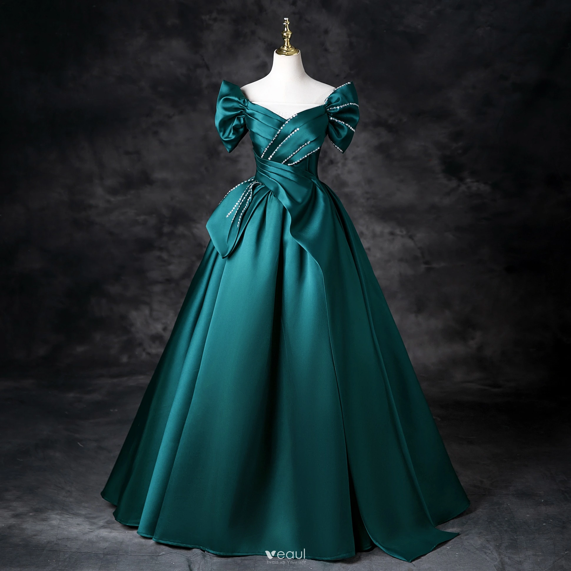 green emerald velvet dress Demure 4 main image 1