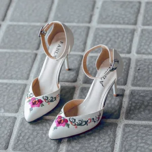 Mote Etnisk Sommer Hvit Hage Utendørs Sandaler Dame 2020 Ankelstropp 8 Cm Stiletthæler Spisse Sandaler