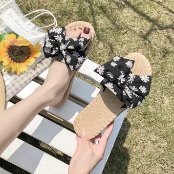 Fashion Affordable Summer Black Beach Slipper Flip Flops 2020 Flower Flat Open Peep Toe Womens Shoes