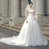 Modest / Simple Ivory Wedding Dresses 2018 Ball Gown Appliques Sweetheart Backless Sleeveless Chapel Train Wedding