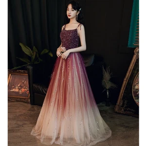 Charmant Bordeaux Robe De Soirée 2020 Princesse Bretelles Spaghetti Perlage Paillettes Sans Manches Dos Nu Longue Robe De Ceremonie