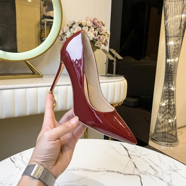 Snygga / Fina Burgundy Kontors OL Pumps 2020 Lackläder 10 cm Stilettklackar Spetsiga Pumps