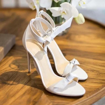 Sexy Ivoire Cocktail Sandales Femme 2020 Cuir Bride Cheville Noeud 10 Cm Talons Aiguilles Peep Toes Bout Ouvert Sandales