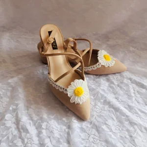 Chic Beautiful Street Wear Lace Flower Womens Sandals 2020 X Strap 5 Cm Stiletto Heels Pointed Toe Sandals