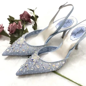 Sjarmerende Himmelen Blå Rhinestone Paljetter Brudesko 2020 Hælrem 7 Cm Stiletthæler Spisse Bryllup Hæler