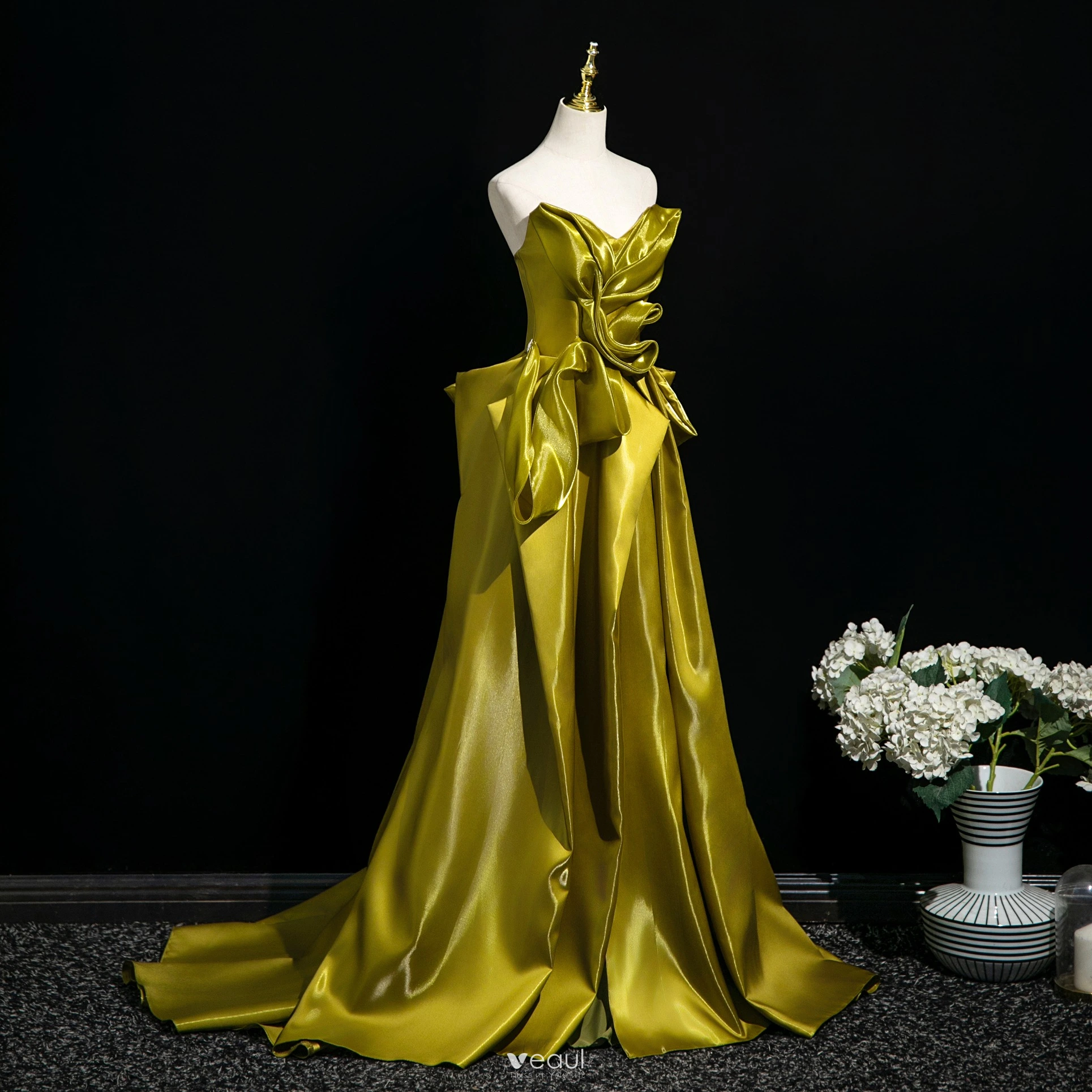 yellow green formal dress Zapaka Women Prom Dress Light Green A-Line Evening Dress With Embroidery, Light Green / US12 main image 1