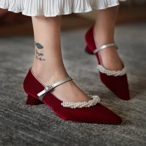 Eleganckie Burgund Perła Niski Obcas Buty Ślubne 2020 Skórzany Zamszowe 3 Cm Niski Obcas Szpiczaste
