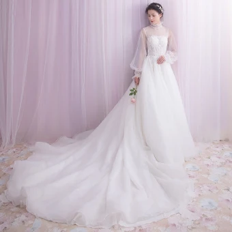 Vintage Originale Blanche Robe De Mariée 2018 Princesse En Dentelle Perle Bouton Recouvert Col Haut Manches Longues Chapel Train Mariage