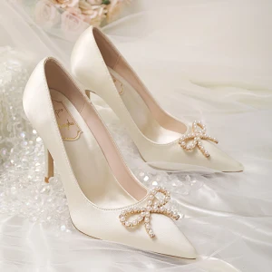Elegant Beige Satin Wedding Shoes 2020 Pearl Rhinestone Bow 10 Cm Stiletto Heels Pointed Toe Wedding Pumps