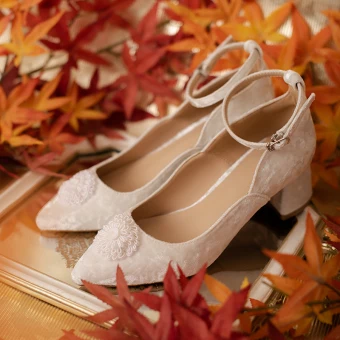 Chinese Style White Suede Wedding Shoes 2020 Leather Ankle Strap 5 Cm Thick Heels Pointed Toe Pumps