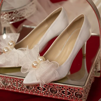 Élégant Blanche Perle Noeud Chaussure De Mariée 2020 7 Cm Talons Aiguilles À Bout Pointu Mariage Escarpins