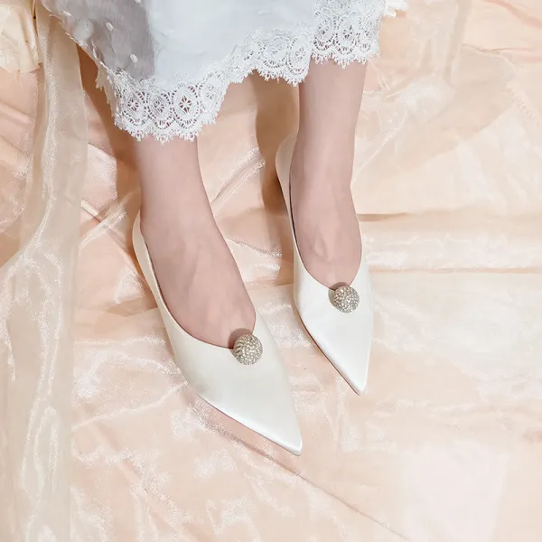 Simple 2025 wedding shoes