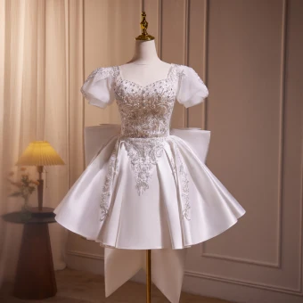 Charming White Beading Pearl Rhinestone Short Party Dresses 2024 Square Neckline Short Sleeve Backless Bow Formal Dresses