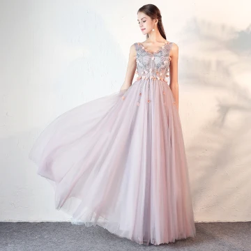 Chic Beautiful Lavender Prom Dresses 2018 A Line Princess Lace Appliques Beading Crystal V Neck Backless Sleeveless Floor Length Long Formal Dresses