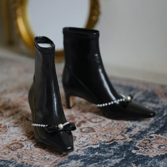 Modest Simple Black Street Wear Pearl Bow Womens Boots 2020 Leather 5 Cm Thick Heels Pointed Toe Boots