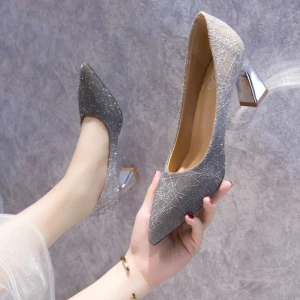 Charmant Silber Abend Pailletten Pumps 2020 5 Cm Thick Heels Spitzschuh Pumps