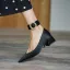 Chic / Belle Noire Satin Promo Escarpins 2020 Perle 4 cm Talons Épais Talon Bas À Bout Pointu Escarpins