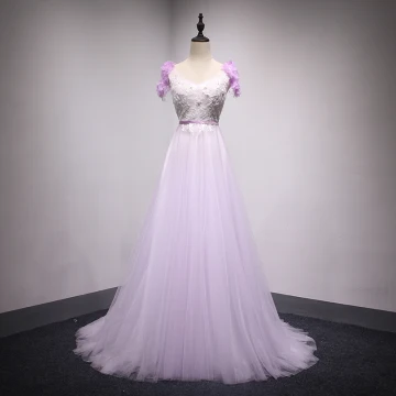 Fine Syrin Selskapskjoler 2018 Prinsesse Blonder Blomst Appliques Beading Perle V Hals Ryggløse Uten Ermer Feie Tog Formelle Kjoler