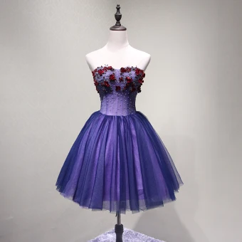 Sexig Purple Festklänningar 2018 Prinsessa Appliqués Beading Kristall Paljetter Rosett Axelbandslös Halterneck Ärmlös Korta Formella Klänningar