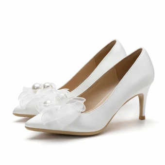 Élégant Blanche Mariage Satin Chaussure De Mariée 2020 Perle Noeud 9 Cm Talons Aiguilles À Bout Pointu Escarpins