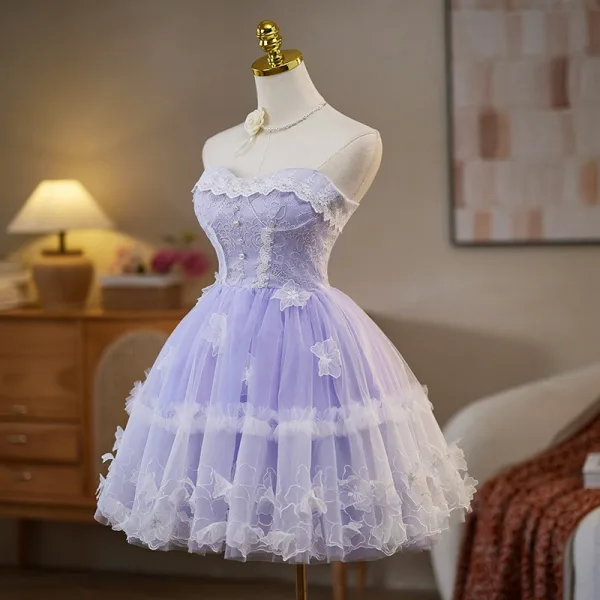 Sexy Lavande En Dentelle Fleur Appliques Courte Robe De Fête 2025 Bustier Sans Manches Dos Nu Soirée Robe De Ceremonie