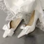 Élégant Ivoire Mariage Chaussure De Mariée 2020 Cuir En Dentelle Noeud 7 cm Talons Aiguilles À Bout Pointu Escarpins