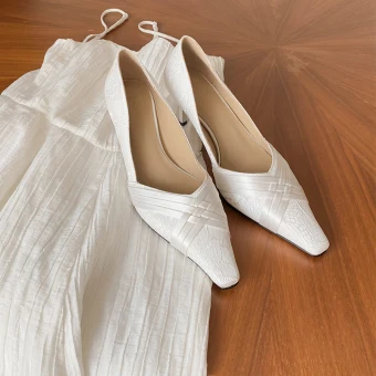 Vintage Eleganta Elfenben Spets Brudskor 2020 Läder 6 Cm Stilettklackar Spetsiga Bröllop Pumps