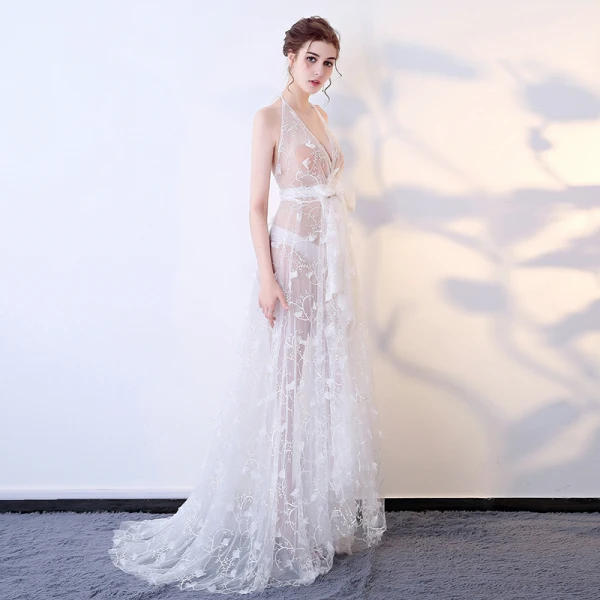 Sexy White See-through Evening Dresses 2018 A-Line / Princess Appliques Bow Halter Backless Sleeveless Sweep Train Formal Dresses